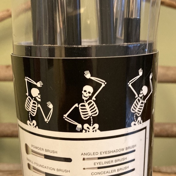 NEW! BODY PRESCRIPTIONS HALLOWEEN SKELETON Complete BRUSH COLLECTION. - Picture 7 of 10